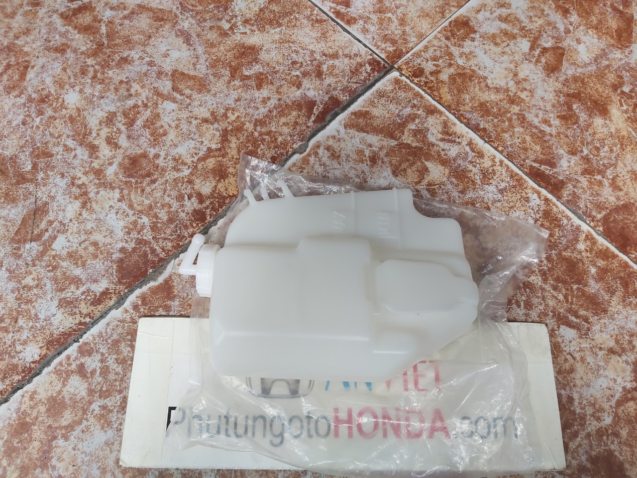 Bình nước phụ xe honda CIVIC 2006-2008